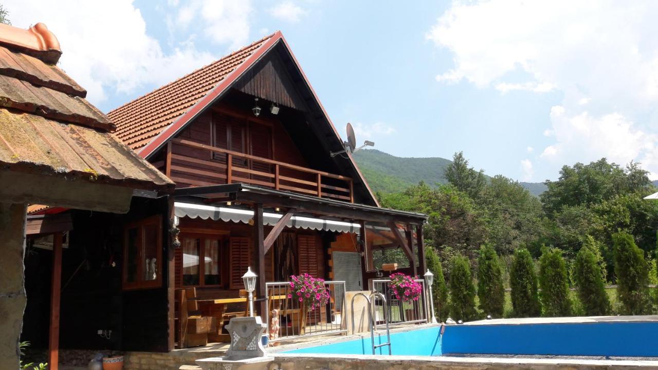 Holiday House Vale Verde Korenica Exterior photo